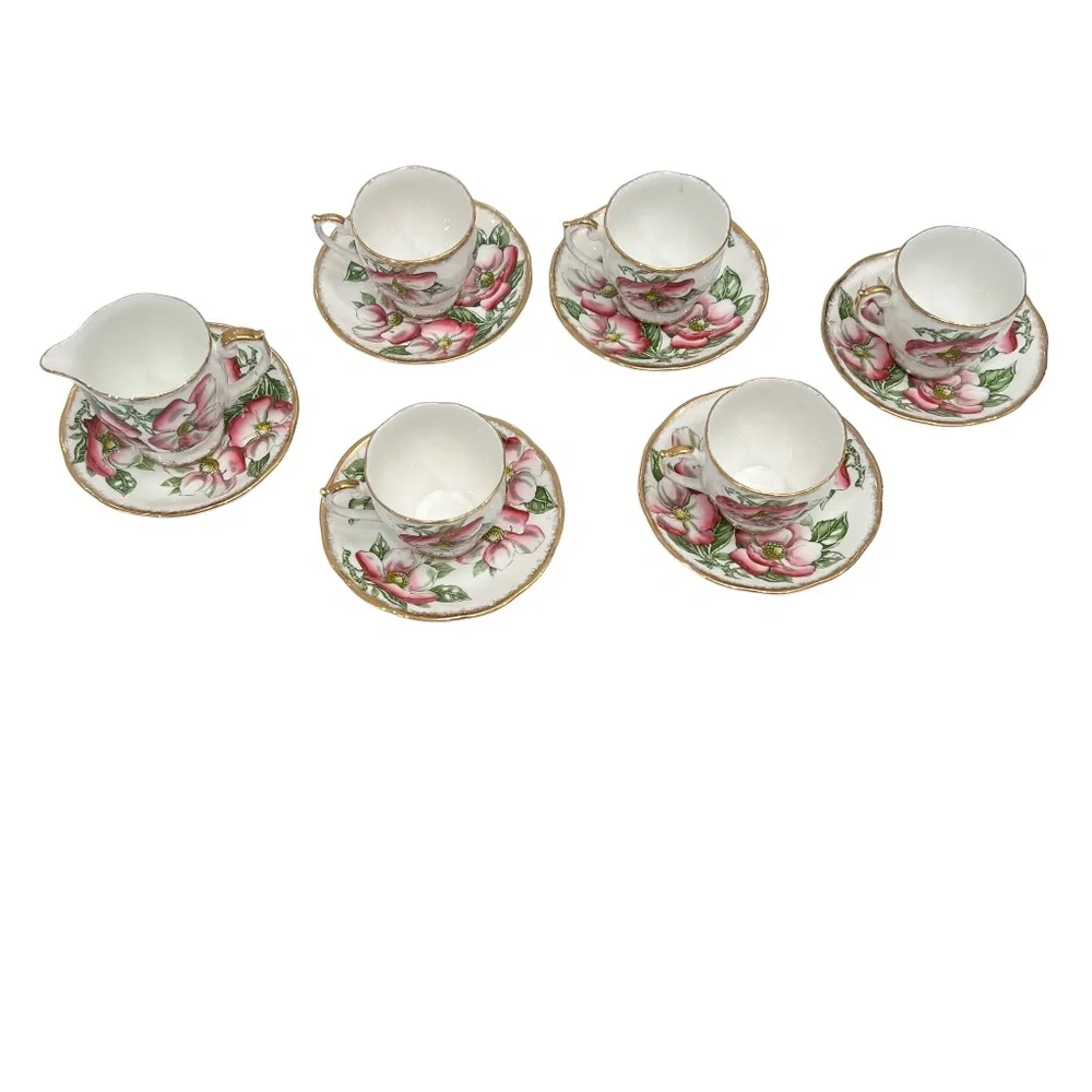 QUEEN ANNE MAGNOLIA BONE CHINA SET OF 5 CUPS & SAUCERS & 1 CREAMER WITH SAUCER